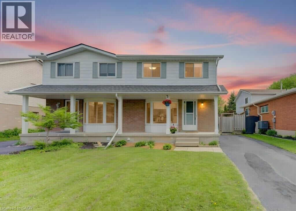 Property Photo:  603 Pinerow Crescent B  ON N2T 2K6 