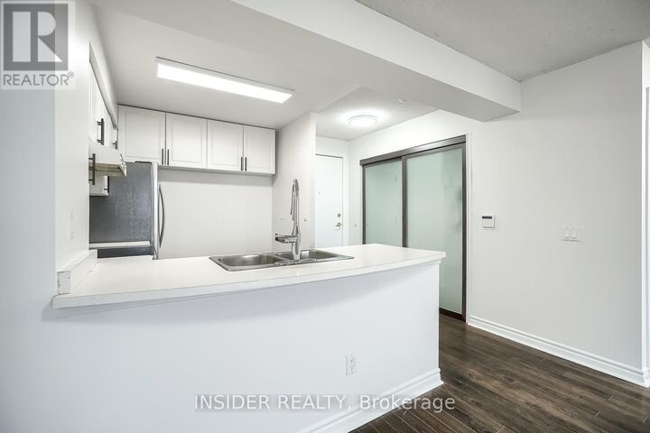 Property Photo:  35 Kingsbridge Garden Circle 2009  ON L5R 3Z5 