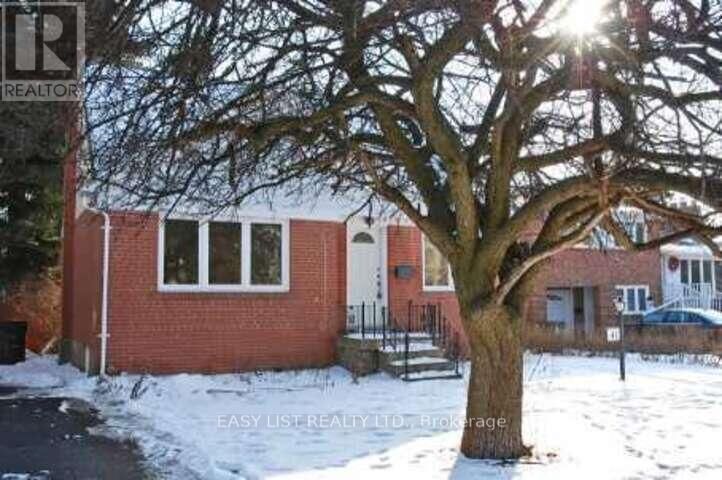 Property Photo:  41 Churchill Avenue  ON M2N 1Y6 