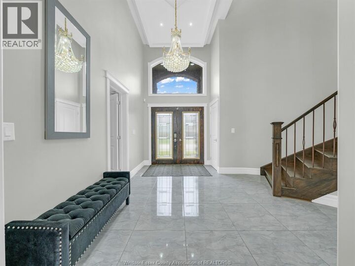 Property Photo: 31 Heathview Trail ON N8H 0C5