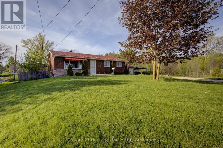 Property Photo:  462 Durham Road West  ON N0G 1R0 