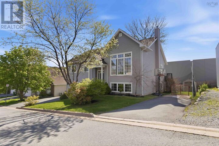Property Photo: 16 Boutiliers Lane NS B2X 2H7
