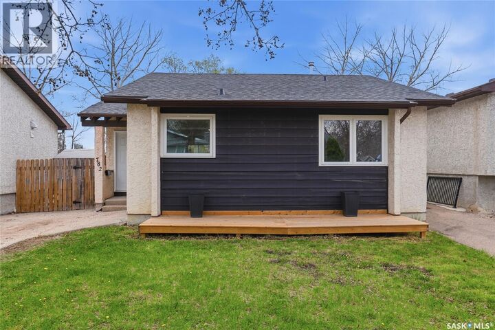 Property Photo: 782 Hayworth Crescent N SK S4X 1Y1
