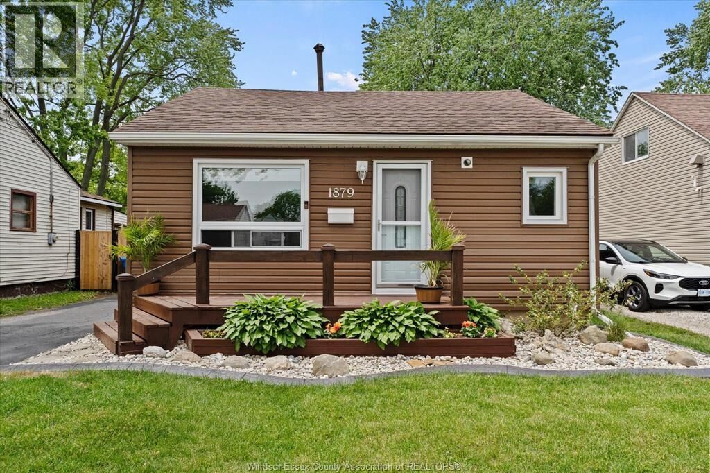 Property Photo: 1879 Aubin Road ON N8W 4L1