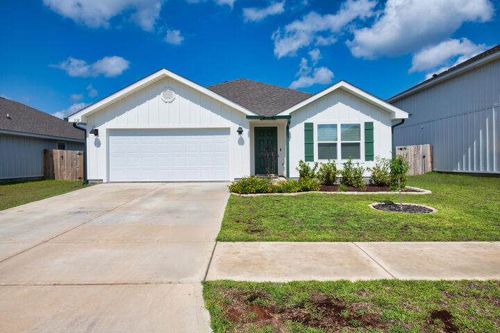 Property Photo:  338 Flounder Street  FL 32539 