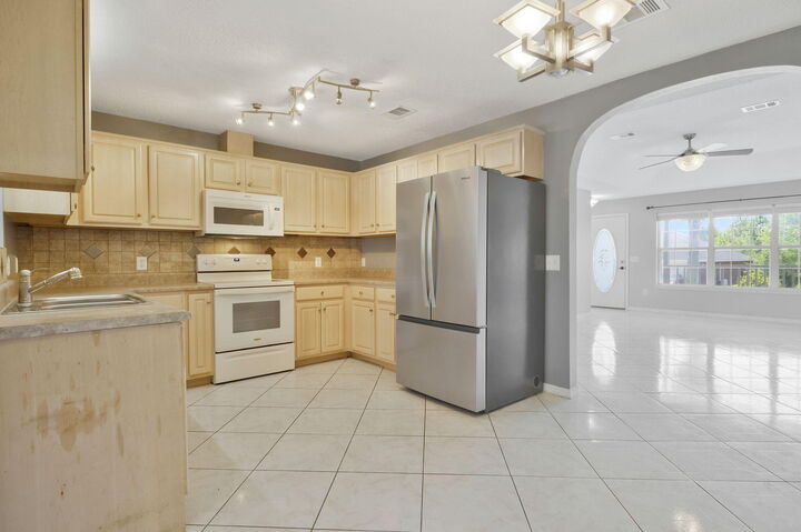 Property Photo:  6646 Woodbury Forest Drive  FL 32583 