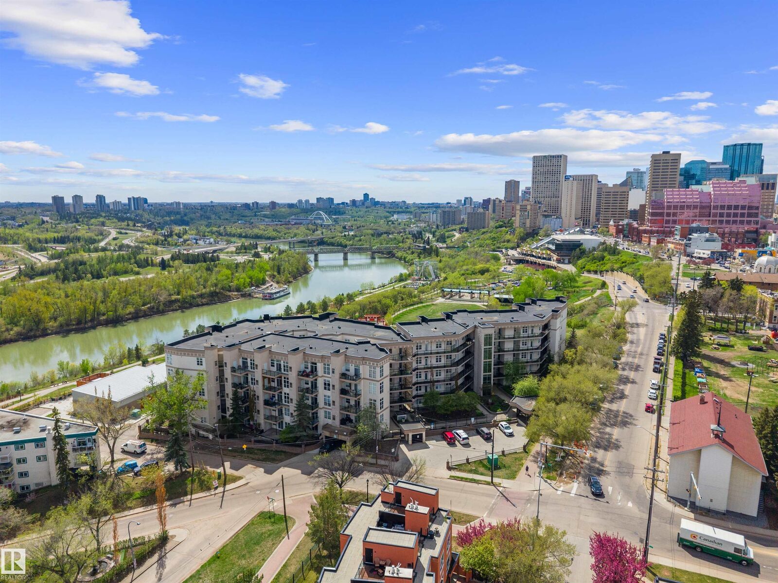 Property Photo:  9507 101 Avenue NW 215  AB T5H 4R1 