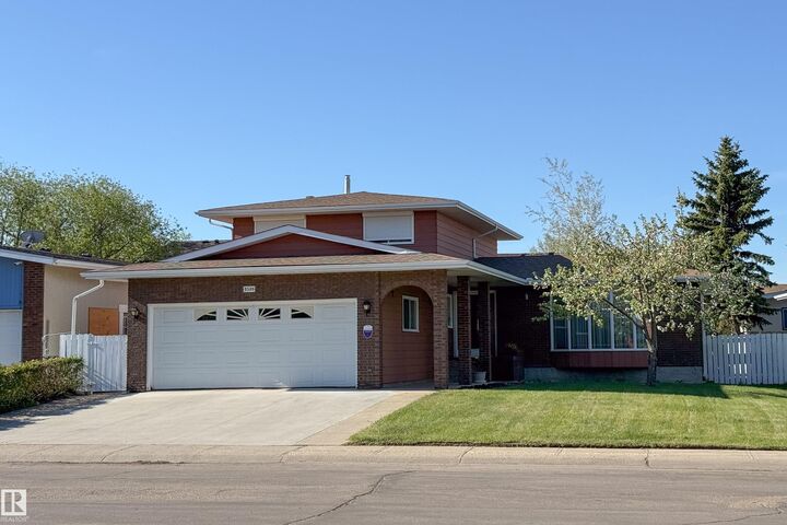 Property Photo: 8509 39B Avenue NW AB T6K 3E7