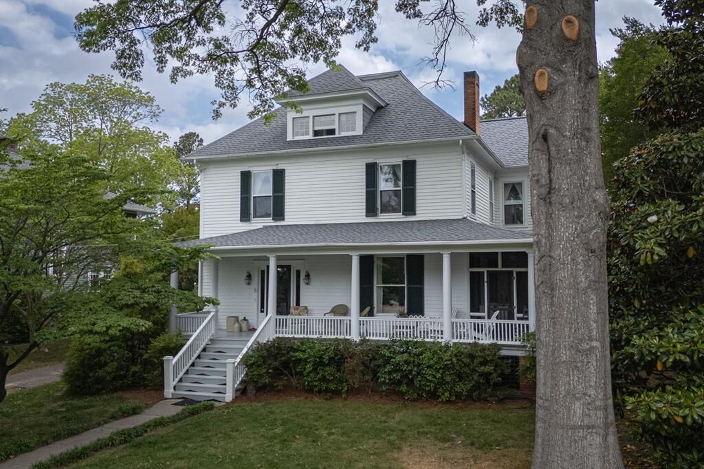 Property Photo:  5 Market St  VA 23417 