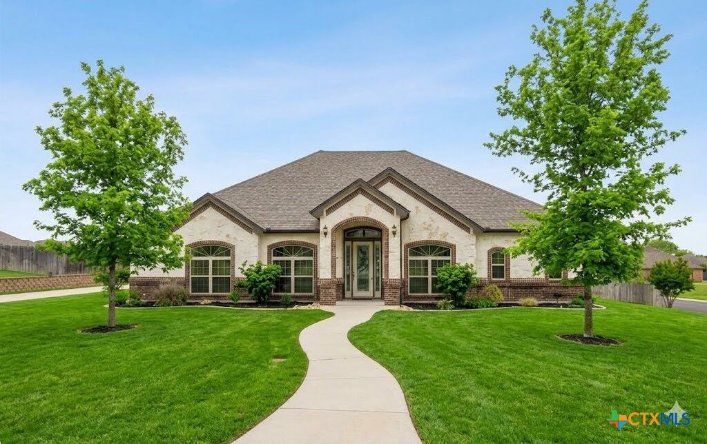 Property Photo:  4906 Deerwood Loop  TX 76542 