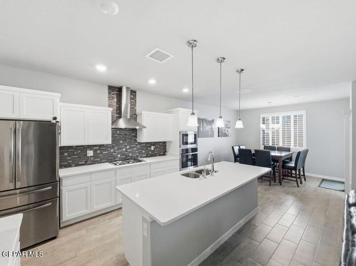 Property Photo: 2370 Enchanted Butte TX 79911