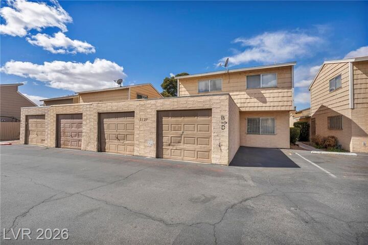 Property Photo: 5157 Garden Lane B NV 89119