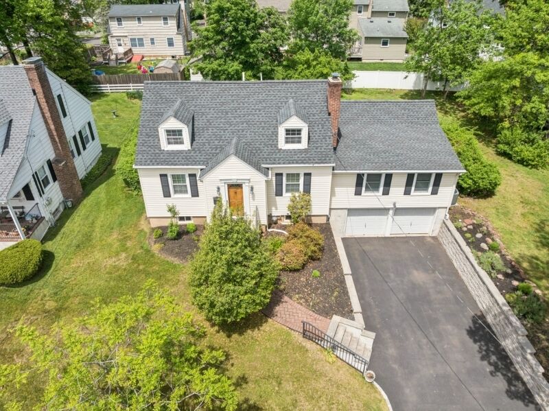 Property Photo:  11 Kempshall Ter  NJ 07023 