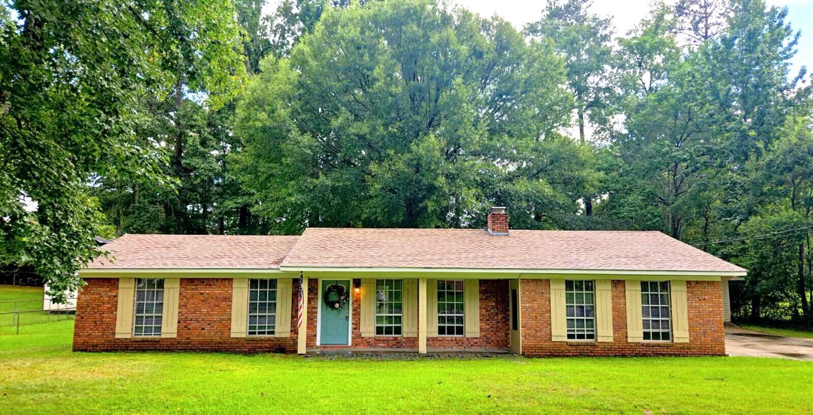 Property Photo:  8 Mar - Ree Dr.  MS 39440 