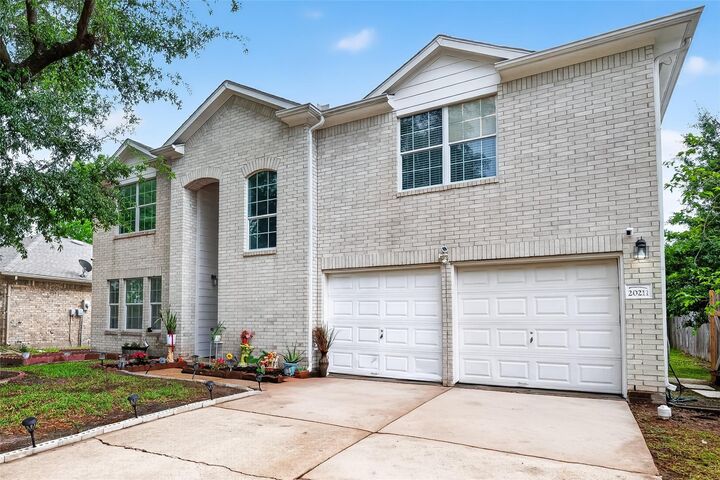 Property Photo:  20211 S Sabal Palms Drive  TX 77449 