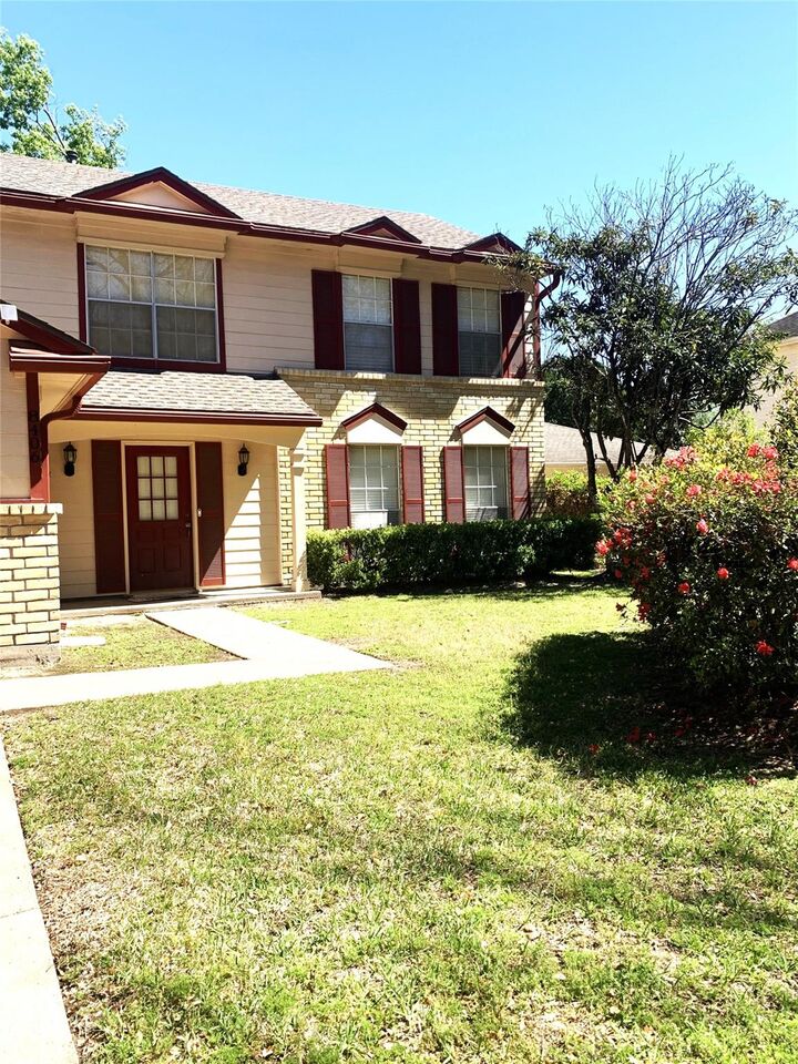 Property Photo:  8406 Hot Springs Drive  TX 77095 
