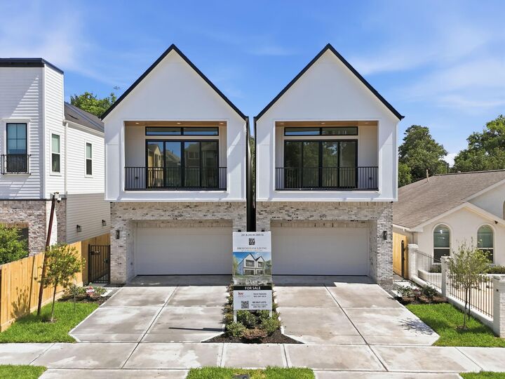 Property Photo:  609 W 27th Street  TX 77008 