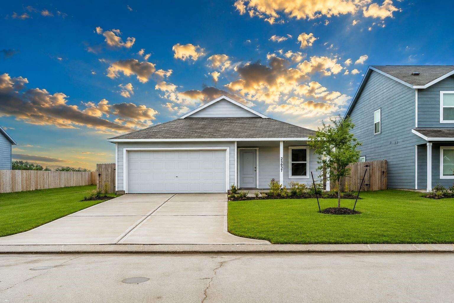 Property Photo:  25637 Rose Creek Drive  TX 77328 