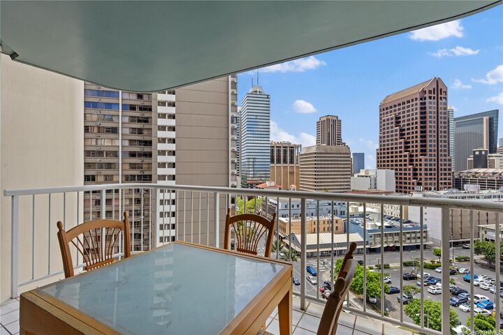Property Photo:  1212 Nuuanu Avenue 1503  HI 96817 