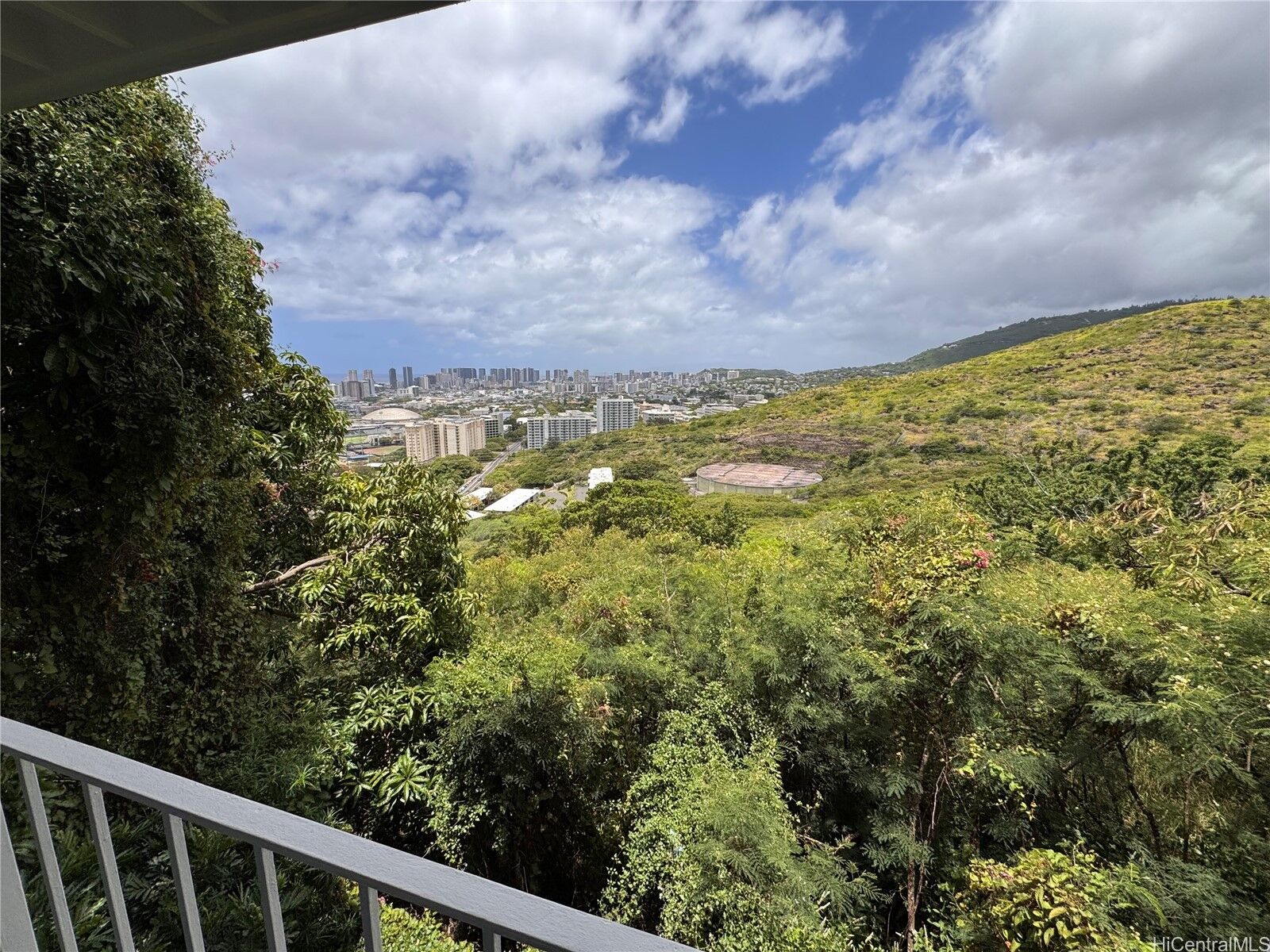 Property Photo:  1588 St Louis Drive  HI 96816 