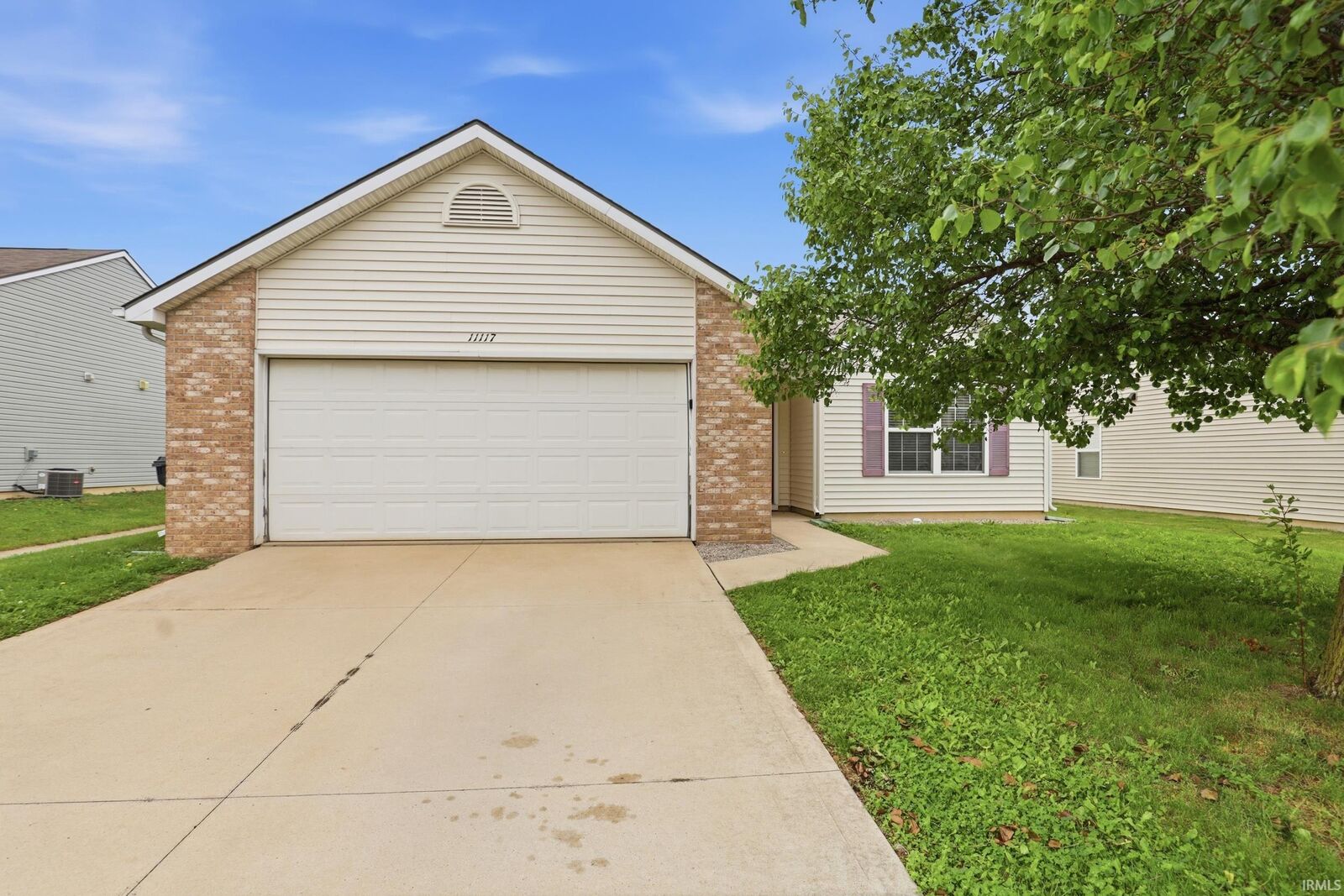 Property Photo:  11117 La Fortuna Way  IN 46783-8915 