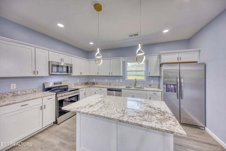 Property Photo:  447 Cherokee Hills Rd  TN 37865 