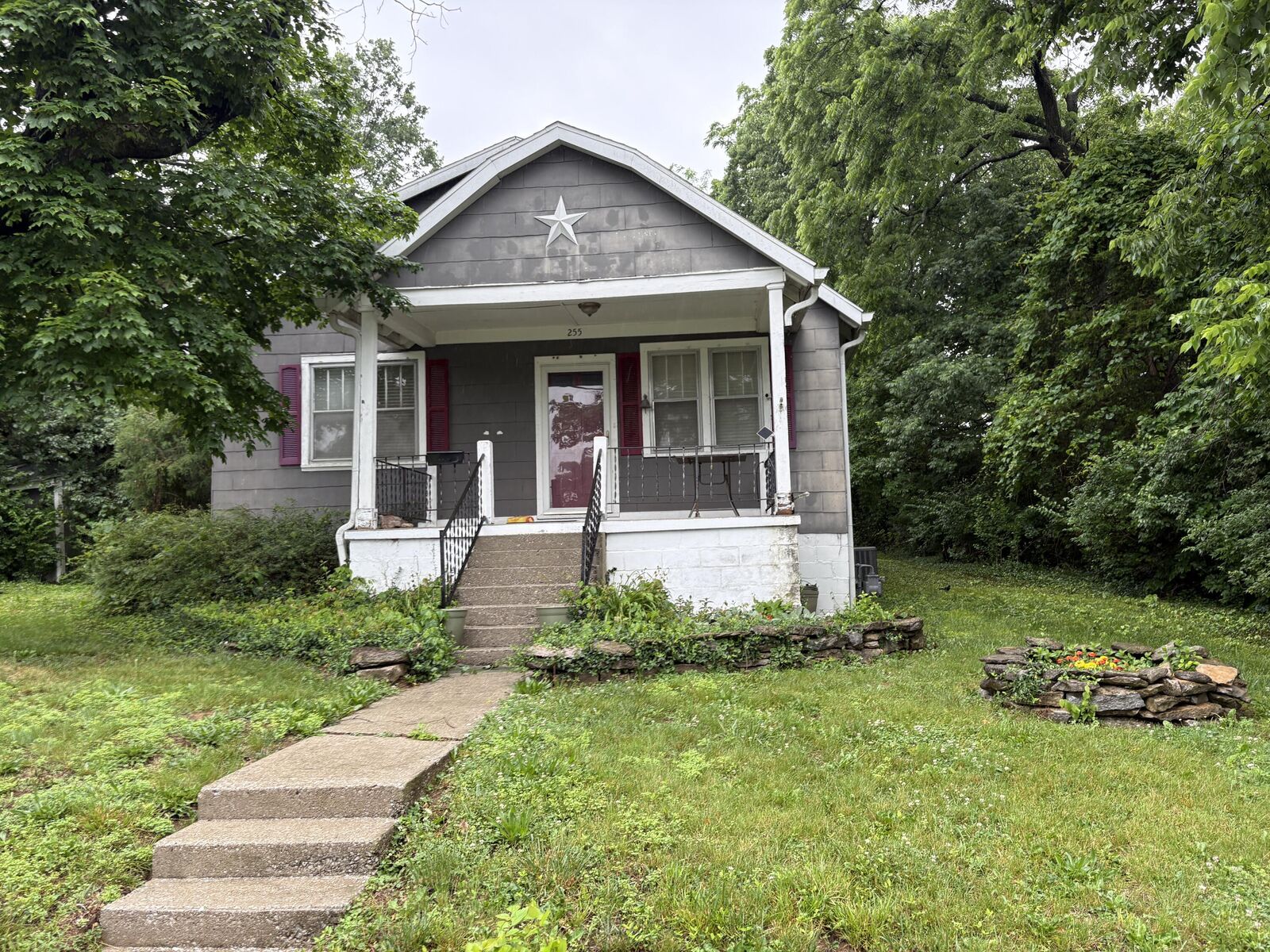 Property Photo:  255 McKenzie Avenue  KY 40601 