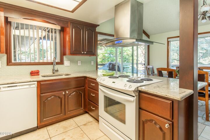 Property Photo: 32450 Cape Kiwanda Drive OR 97112