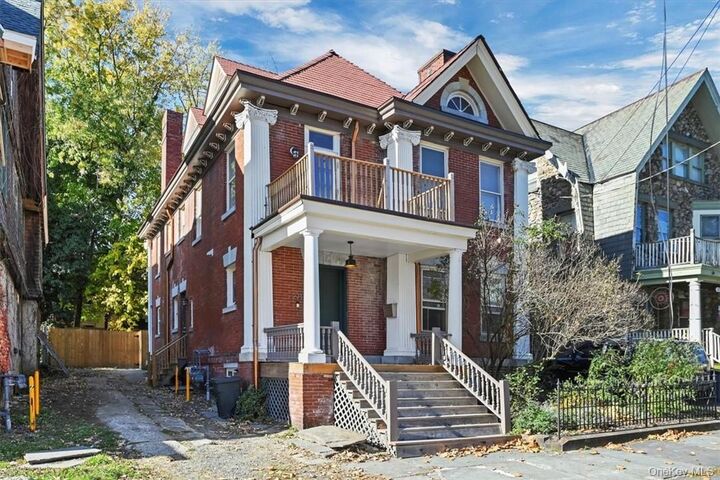 Property Photo:  271 Liberty Street 1  NY 12550 