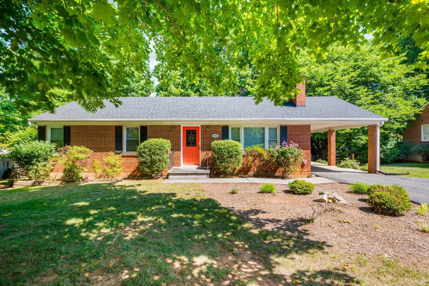 Property Photo:  7010 Richland Drive  VA 24502 