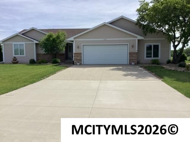 Property Photo:  428 Brickyard Rd  IA 50475 