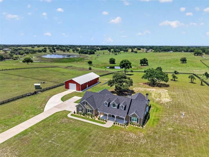 Property Photo: 5496 Nantahala Lane FL 32159