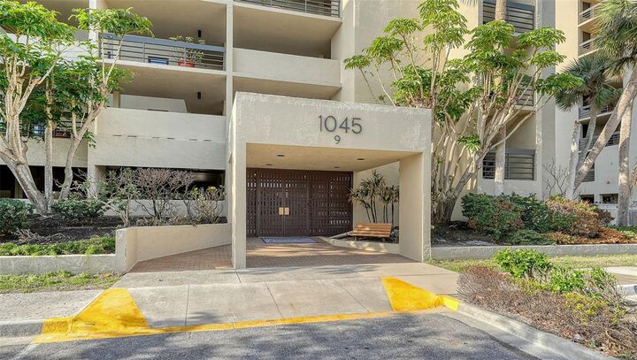 Property Photo: 1045 Gulf Of Mexico Drive 301 FL 34228