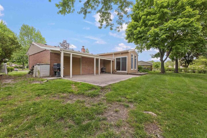 Property Photo:  11971 Fairview Drive  MI 48312 