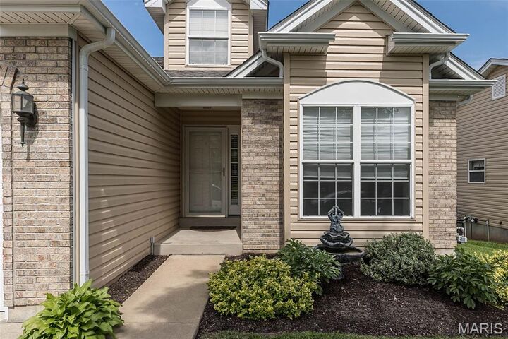 Property Photo:  807 Elaine Drive  MO 63366 