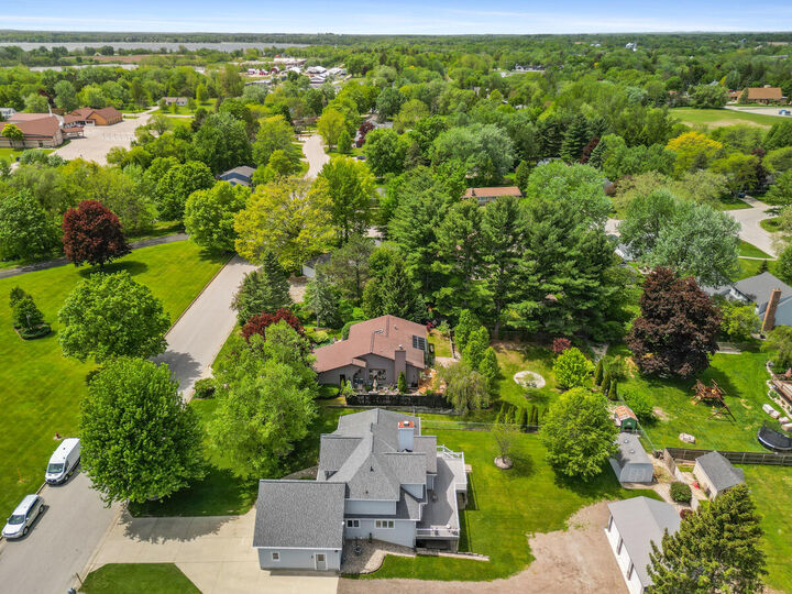 Property Photo:  607 Apache Drive  MI 49412 