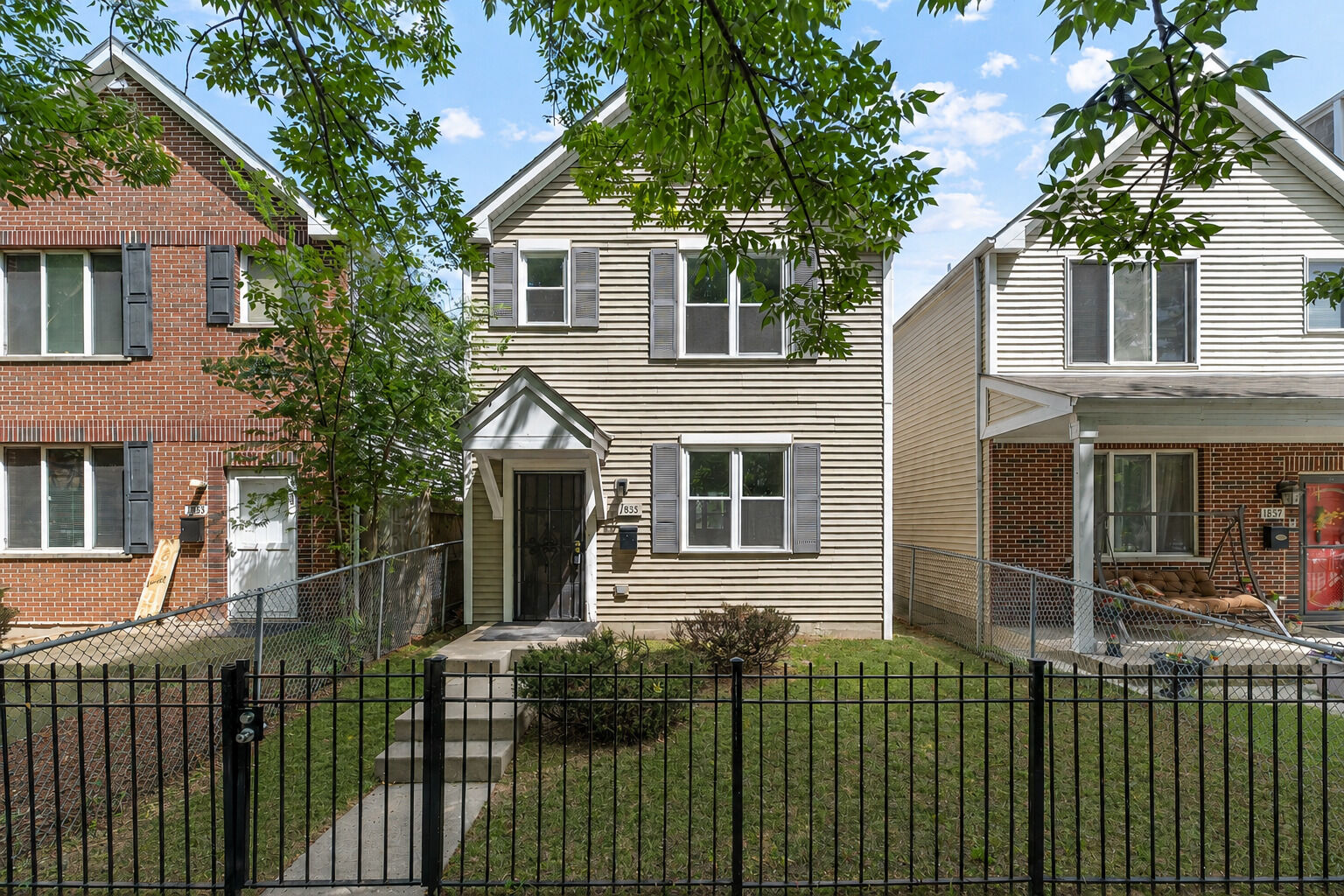 Property Photo:  1835 S Ridgeway Avenue  IL 60623 