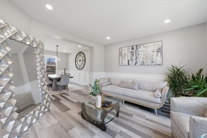 Property Photo:  