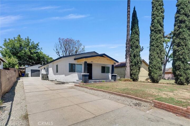Property Photo:  1039 E Elma  CA 91764 