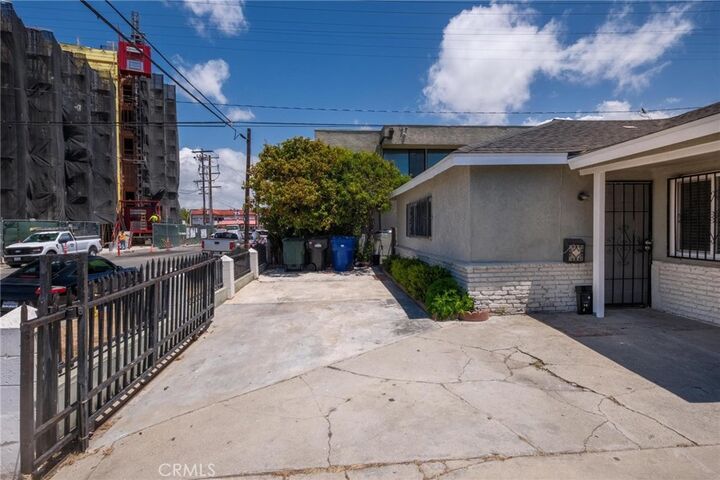 Property Photo:  3128 W 147th  CA 90249 