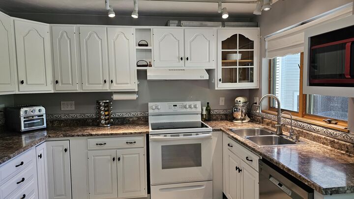 Property Photo:  28 Park Avenue E  ME 04412 