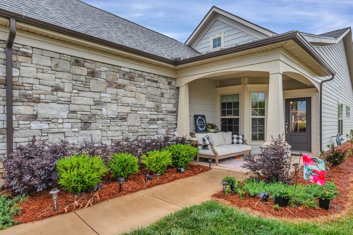 Property Photo:  4007 Scott Ct  TN 37174 