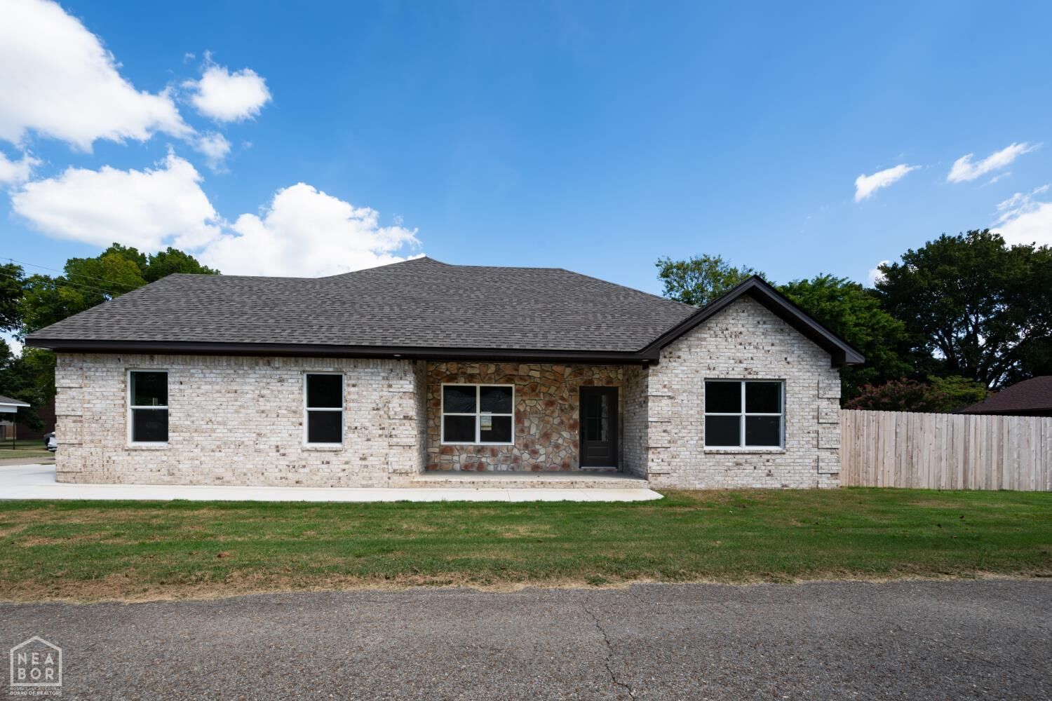 Property Photo: 418 Dixon Street AR 72442