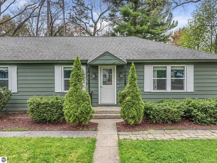Property Photo: 522 Cromwell Drive MI 49686