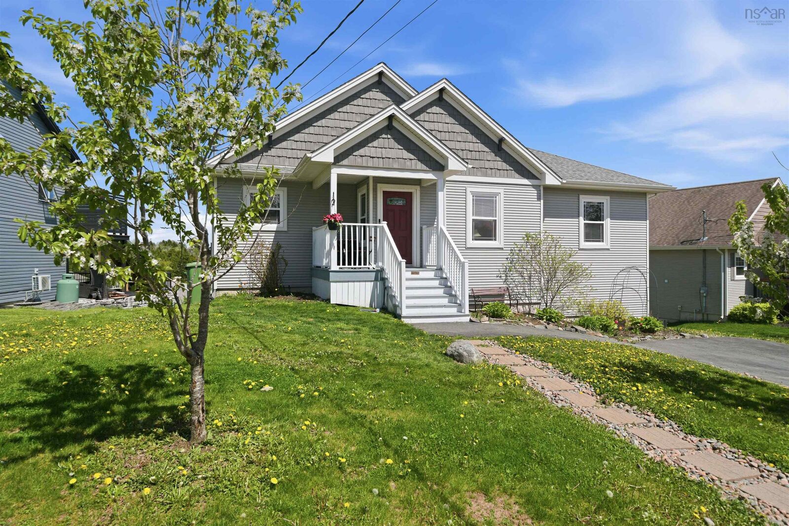 Property Photo:  122 Gallery Crescent  NS B4E 0A7 