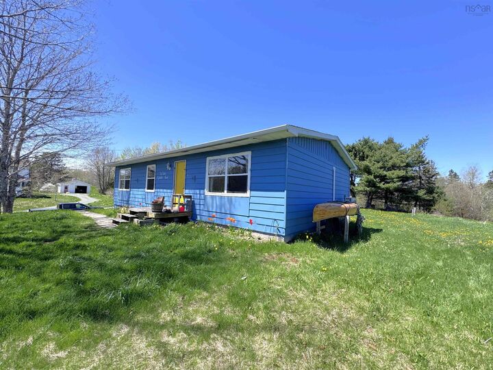 Property Photo:  212 Clydesdale Rd  NS B2G 2K9 