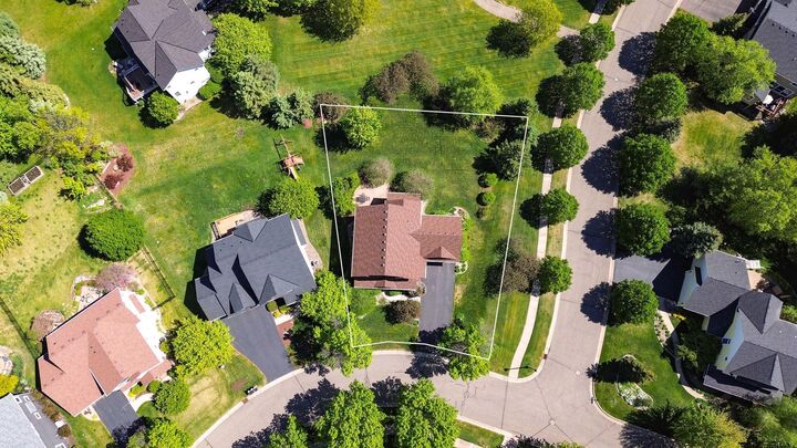 Property Photo: 2314 Field Stone Curve MN 55129