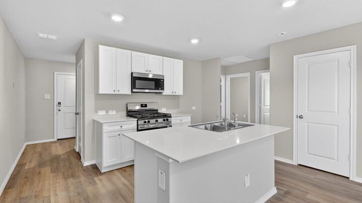Property Photo:  5521 Rollins Drive  TX 76249 