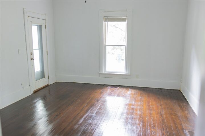 Property Photo: 417 S Madison Street AR 72761