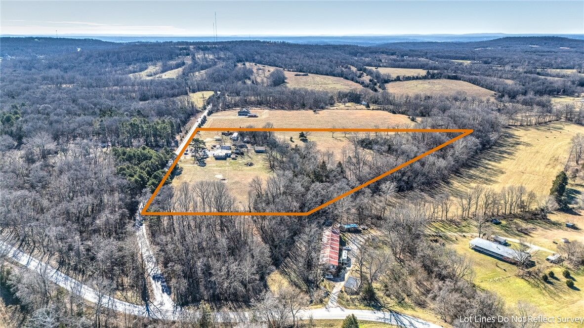 Property Photo:  13751 E Ventris Road  AR 72732 